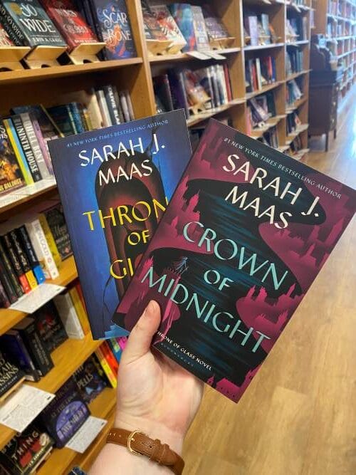 crown of midnight and throne of glass