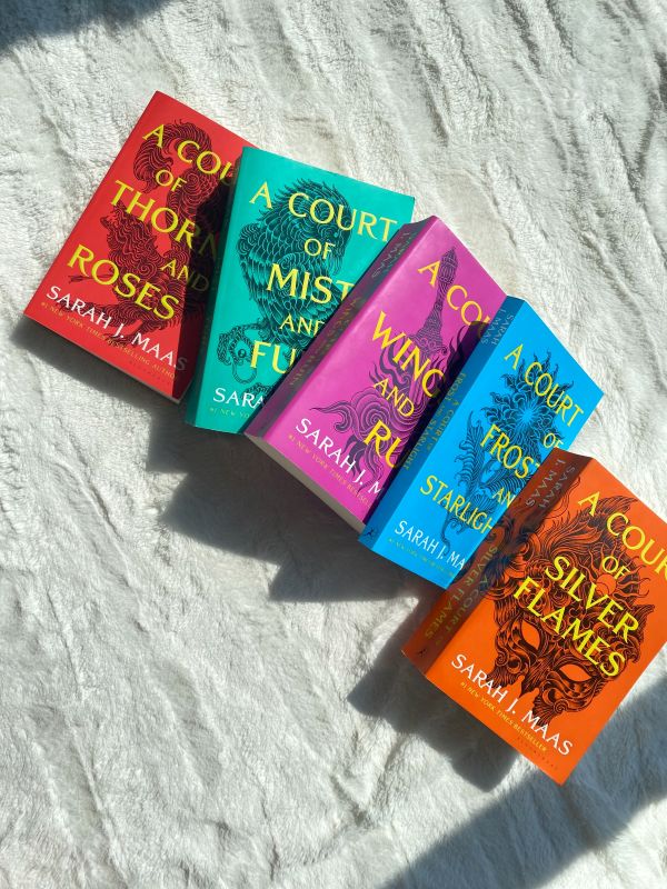 sarah j maas acotar series
