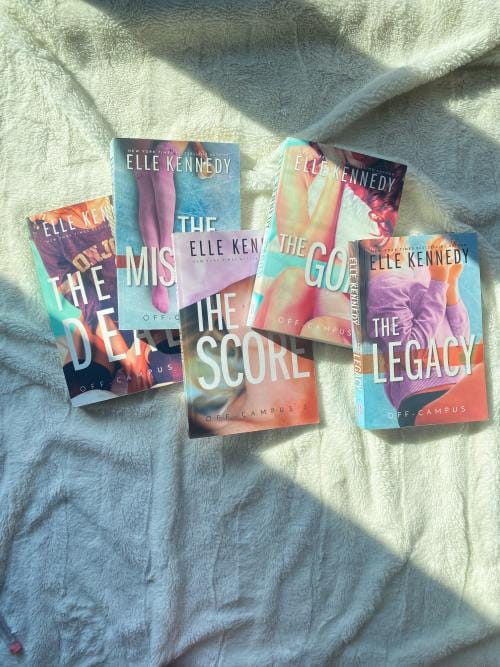 off campus series by elle kennedy