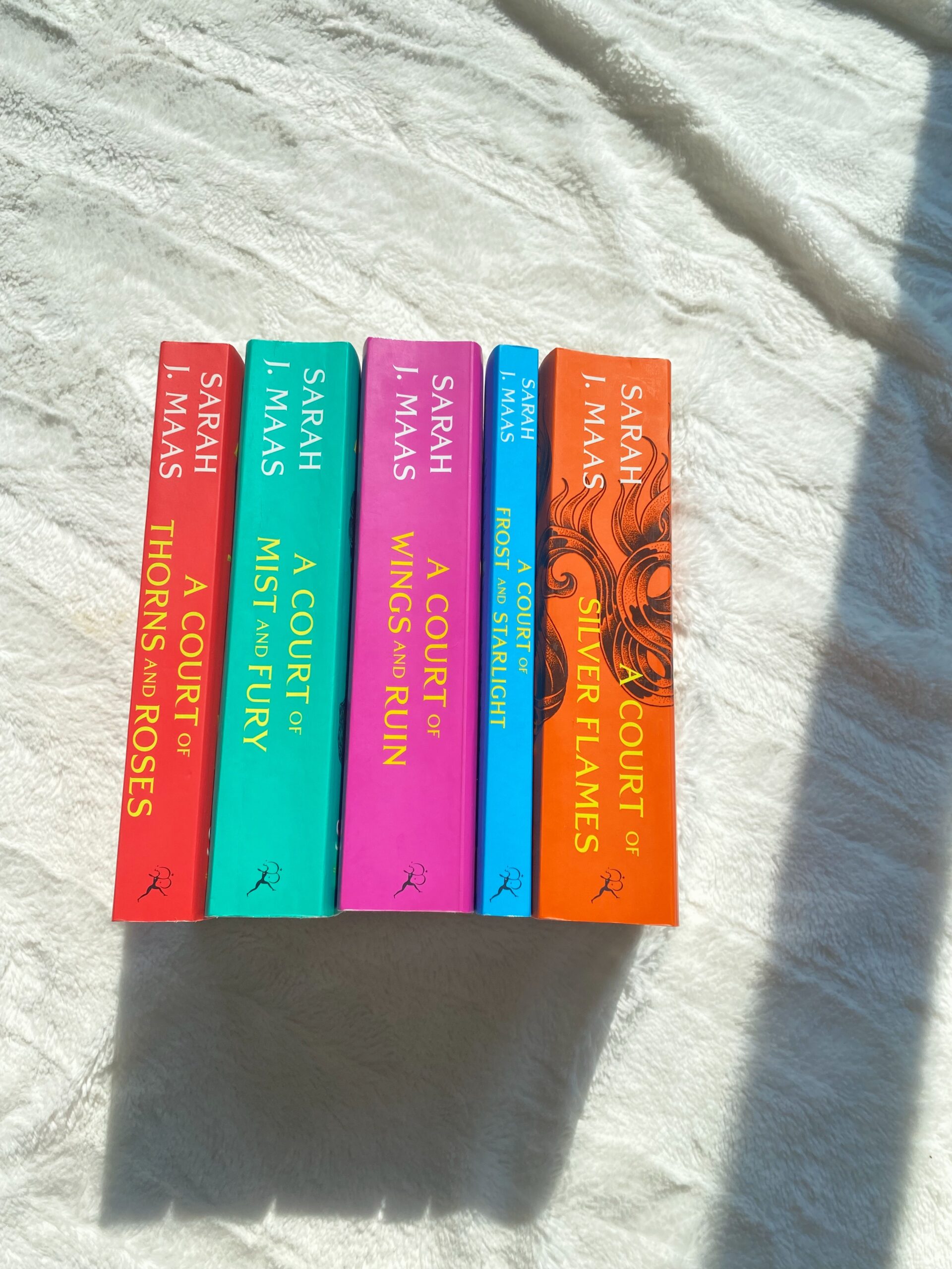 bloomsbury paperback set of acotar series by sarah j maas